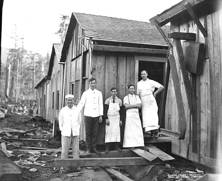 File:Mess hall crew at camp, Puget Sound Mill and Timber Company, Twin, ca 1921 (KINSEY 556).jpeg