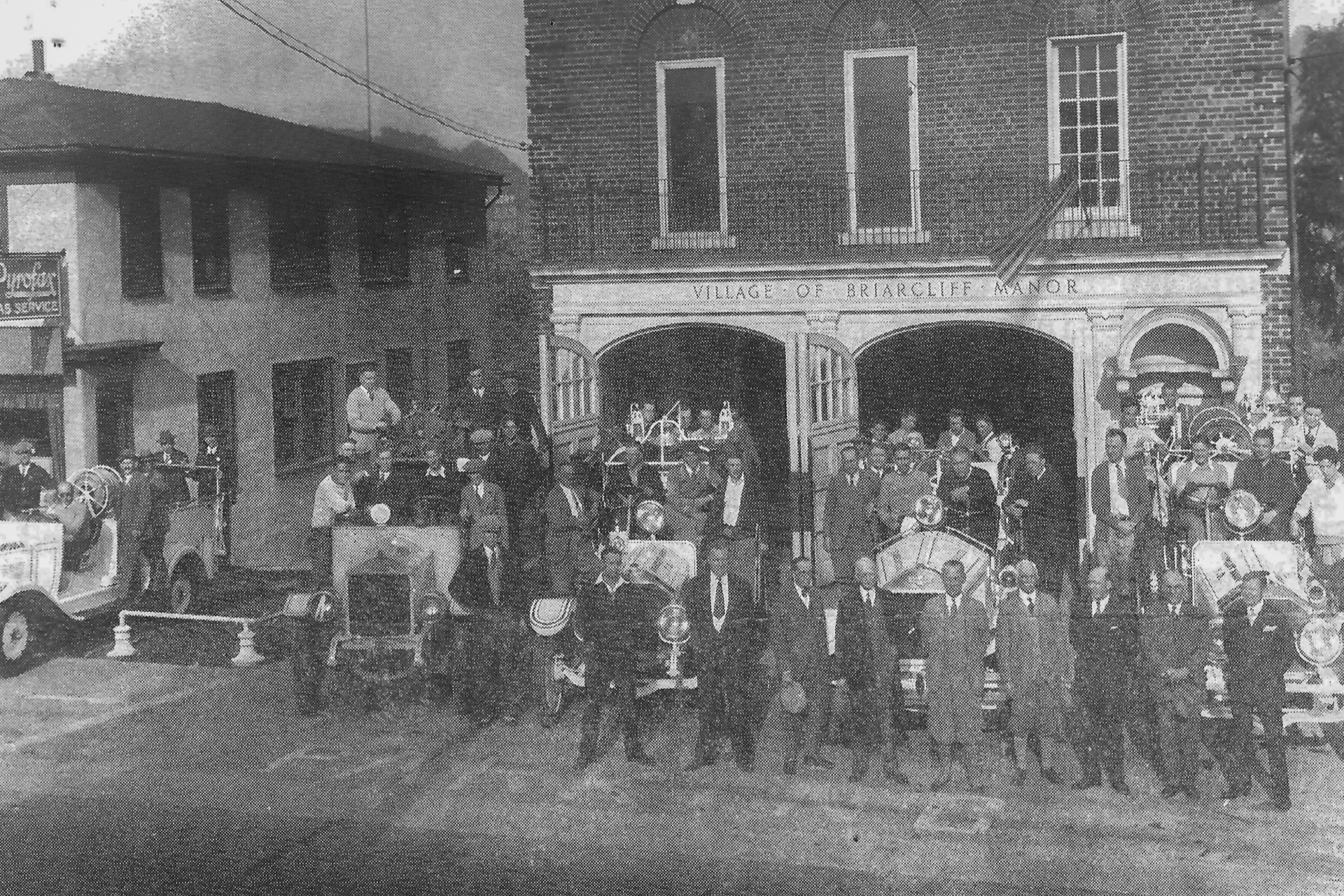 File:Briarcliff Manor Municipal Building c1929.jpg