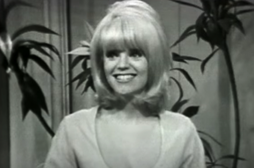 Screenshot of the TV Show The Tonight Show Starring Johnny Carson