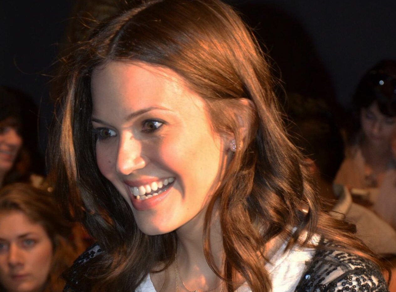 Mandy Moore wearing white t-shirt