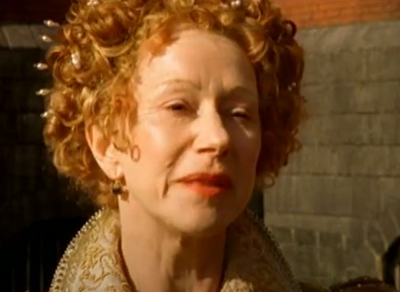 Screenshot of Helen Mirren from - Elizabeth I (2005)
