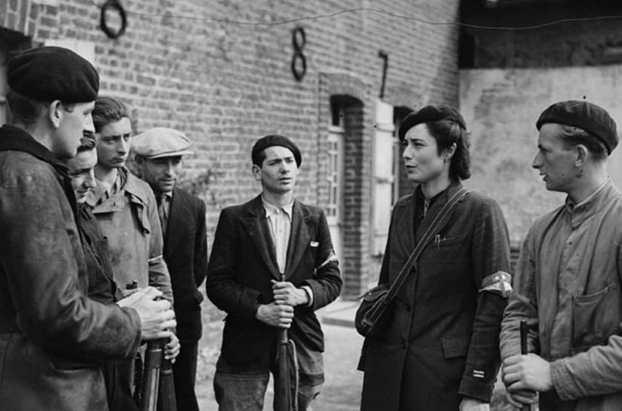 A group of resistants at the time of their joining forces with the Canadian army at Boulogne, in September 1944.