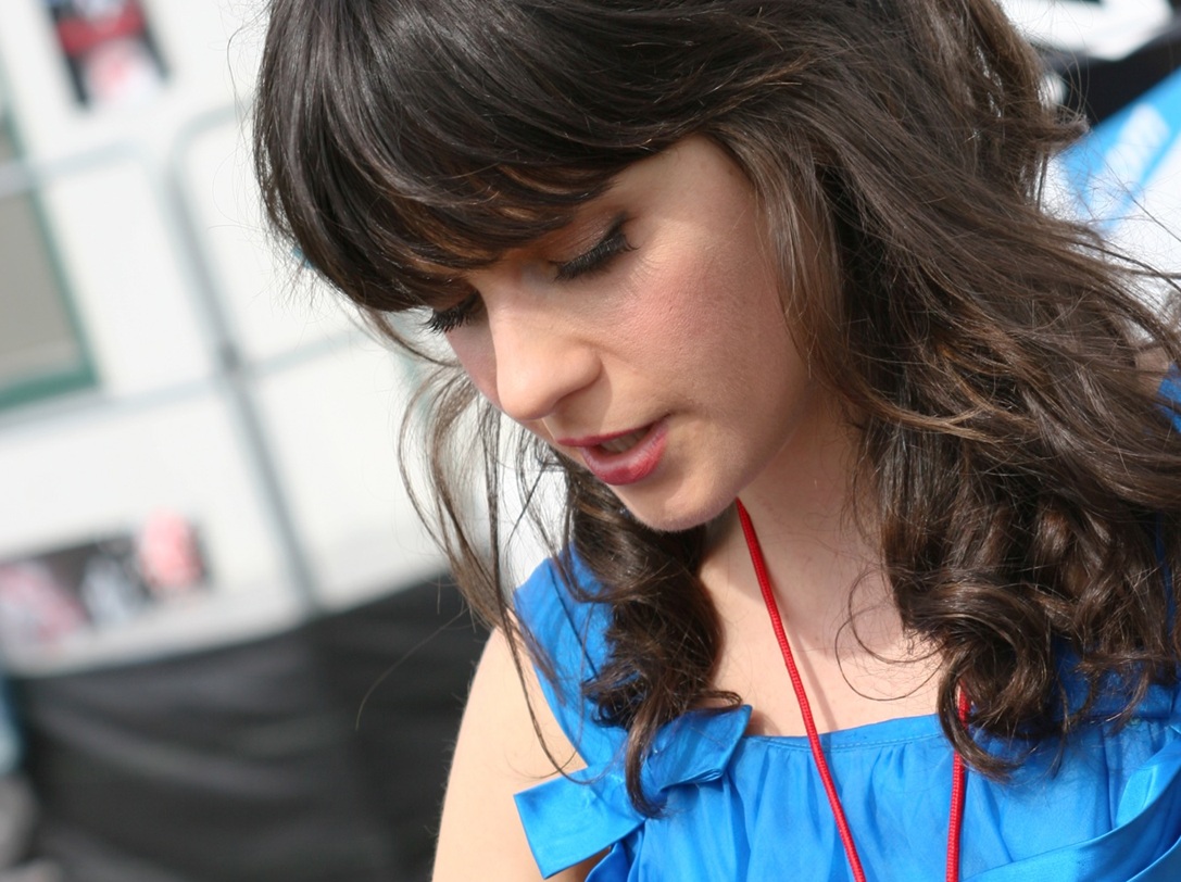 Zooey Deschanel @ Virgin Music Festival 03