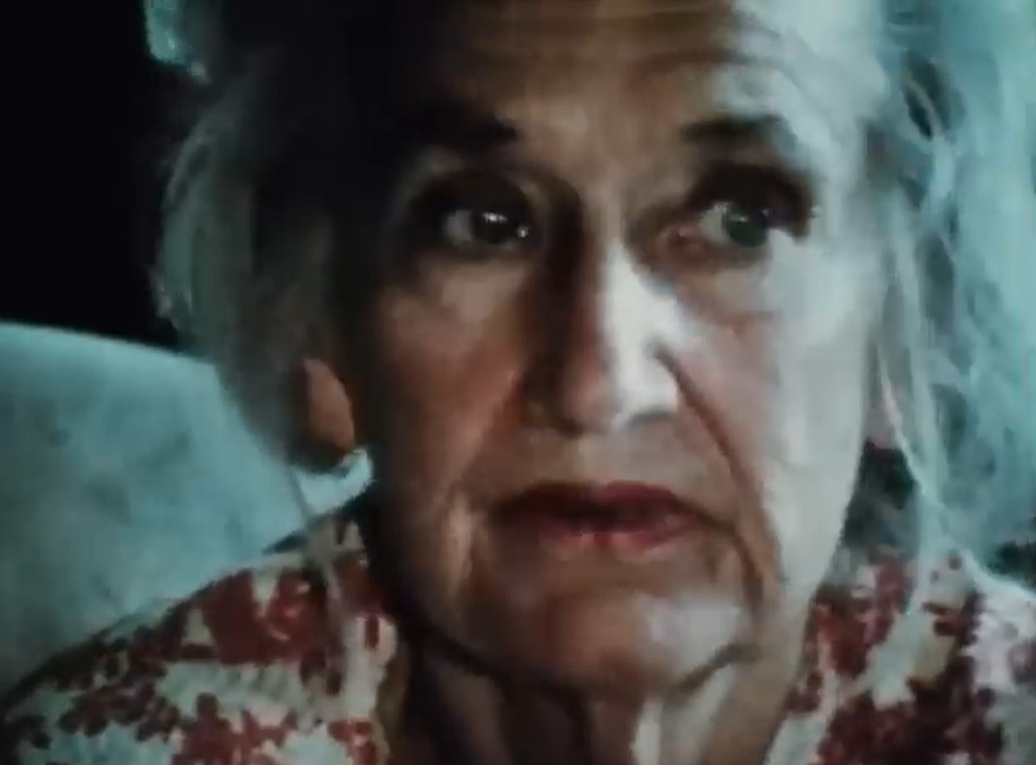 Screenshot of Edith Bouvier Beale from - That Summer (2017)