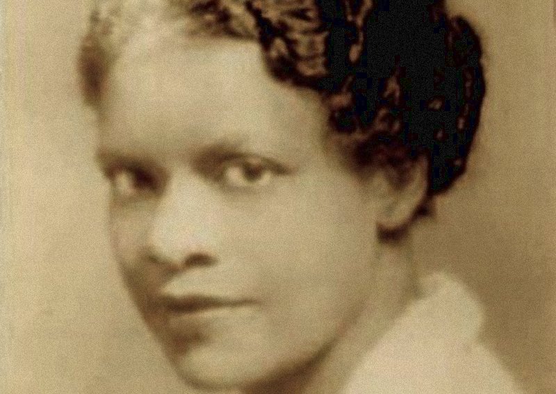 Sepia portrait of prosecutor Eunice Carter