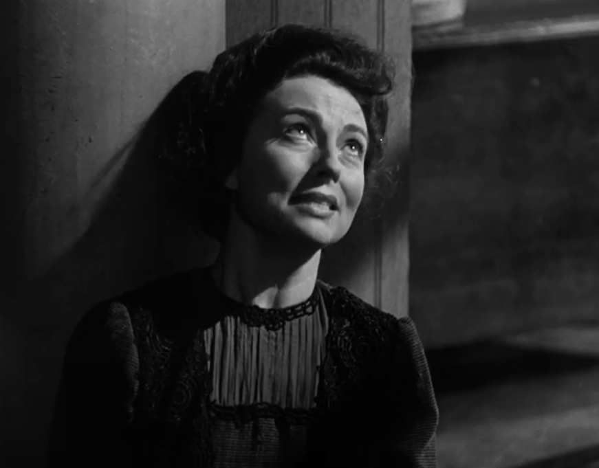 Screenshot of Agnes Moorehead from - The Magnificent Ambersons (1942)