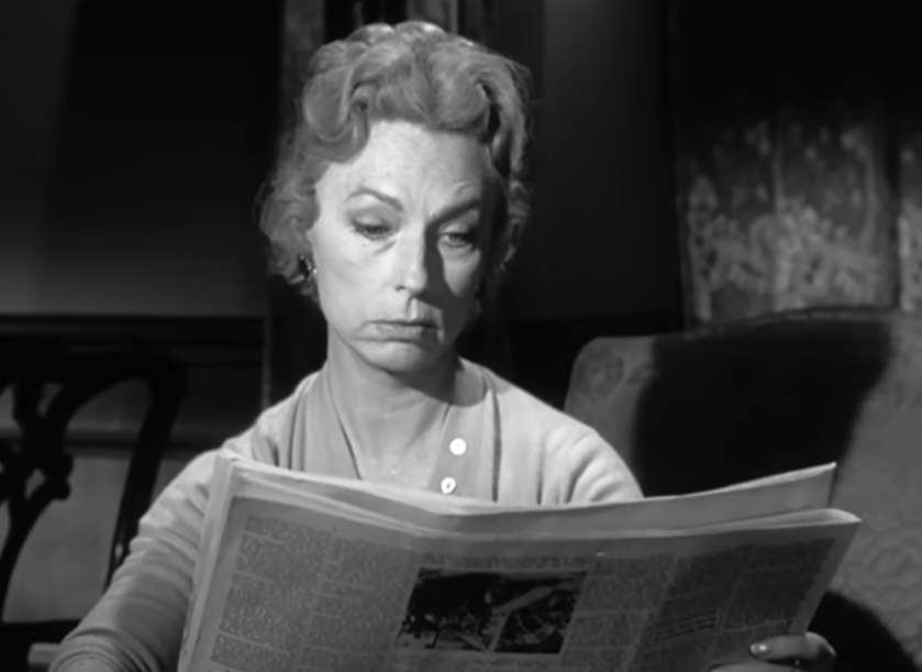 Screenshot of Agnes Moorehead from - The Bat (1959)
