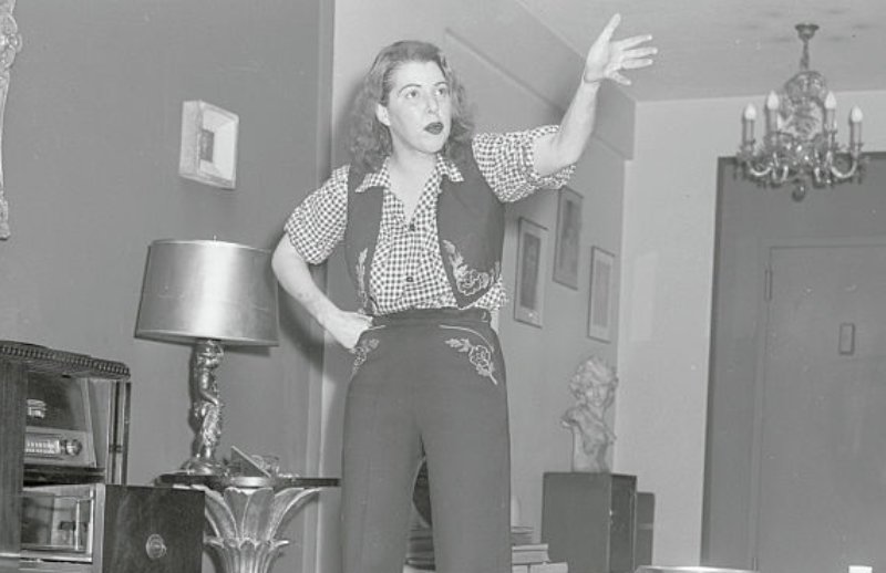 Diana Barrymore Looking at Her Apartment