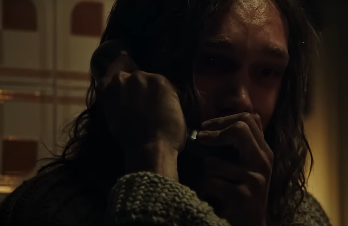 Screenshot of the movie All the Money in the World