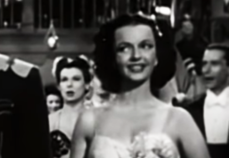 Screenshot of the movie Cowboy and the Senorita