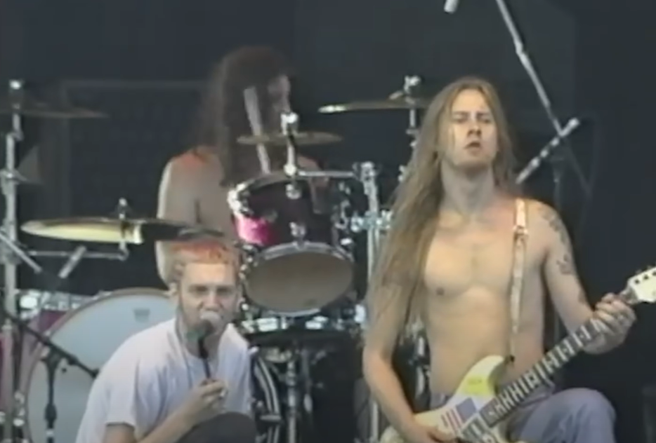 Screenshot of Man In The Box - The Alice In Chains Story