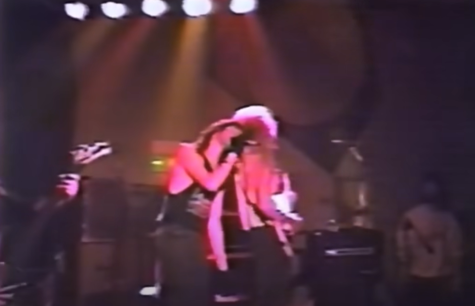 Screenshot of The Dark Descent Of Layne Staley