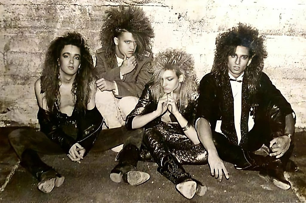 Alice N' Chains 1987 Photo
