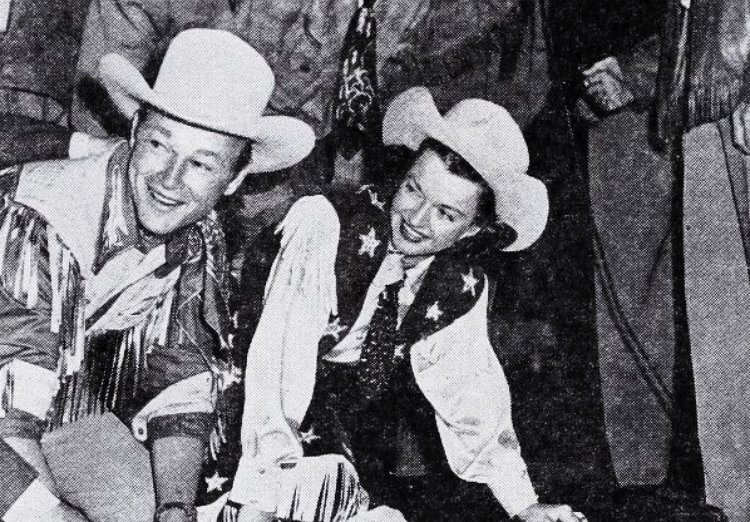 Roy Roger and Dale Evans at Rogers' imprint ceremony at Grauman's Chinese Theatre
