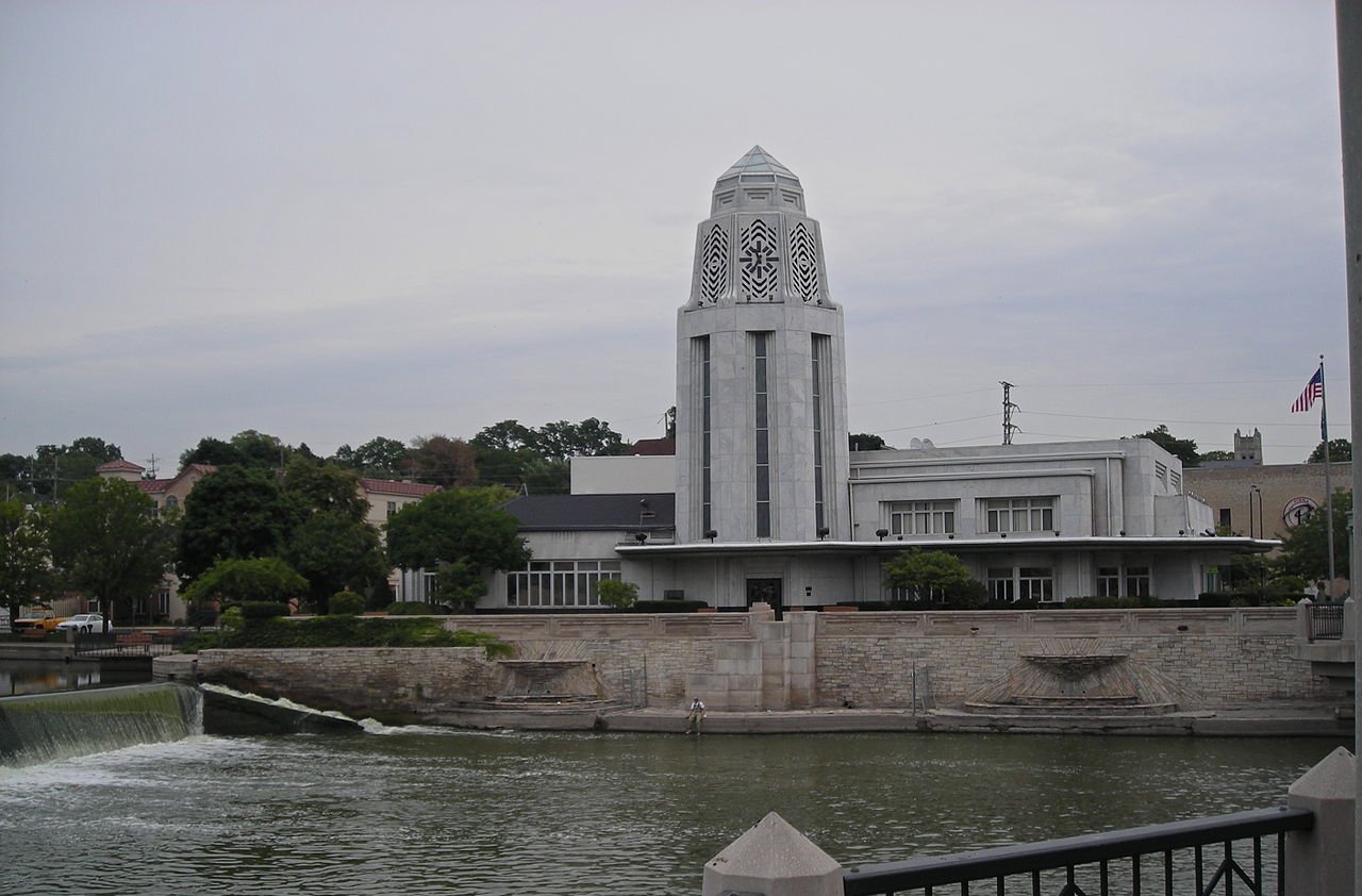 St. Charles Municipal Building. St. Charles, IL