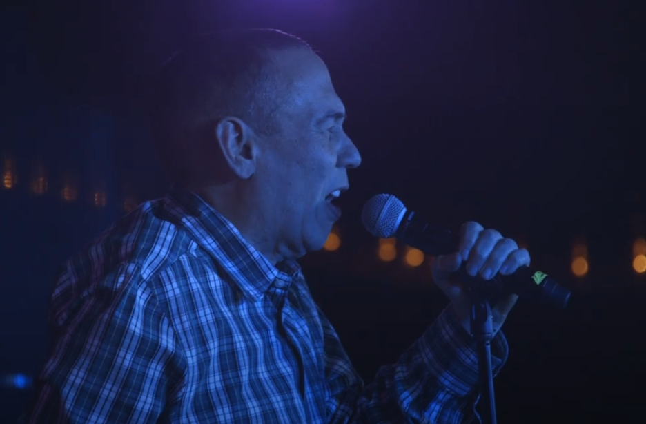 Screenshot of the documentary Gilbert