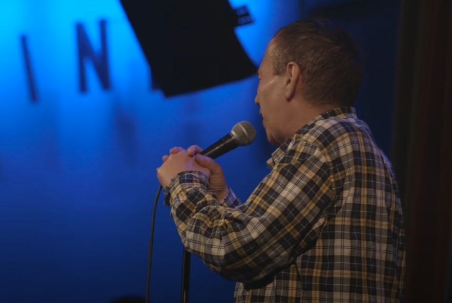 Screenshot of the documentary Gilbert