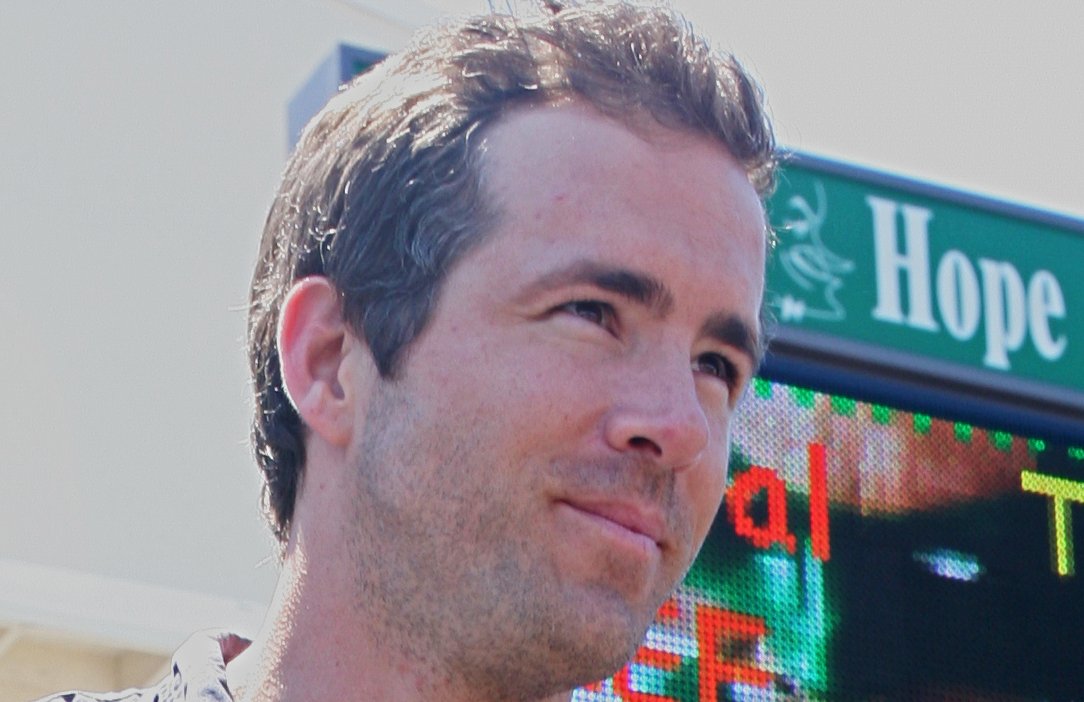 Ryan Reynolds poses for a photo during the screening of his upcoming movie, 