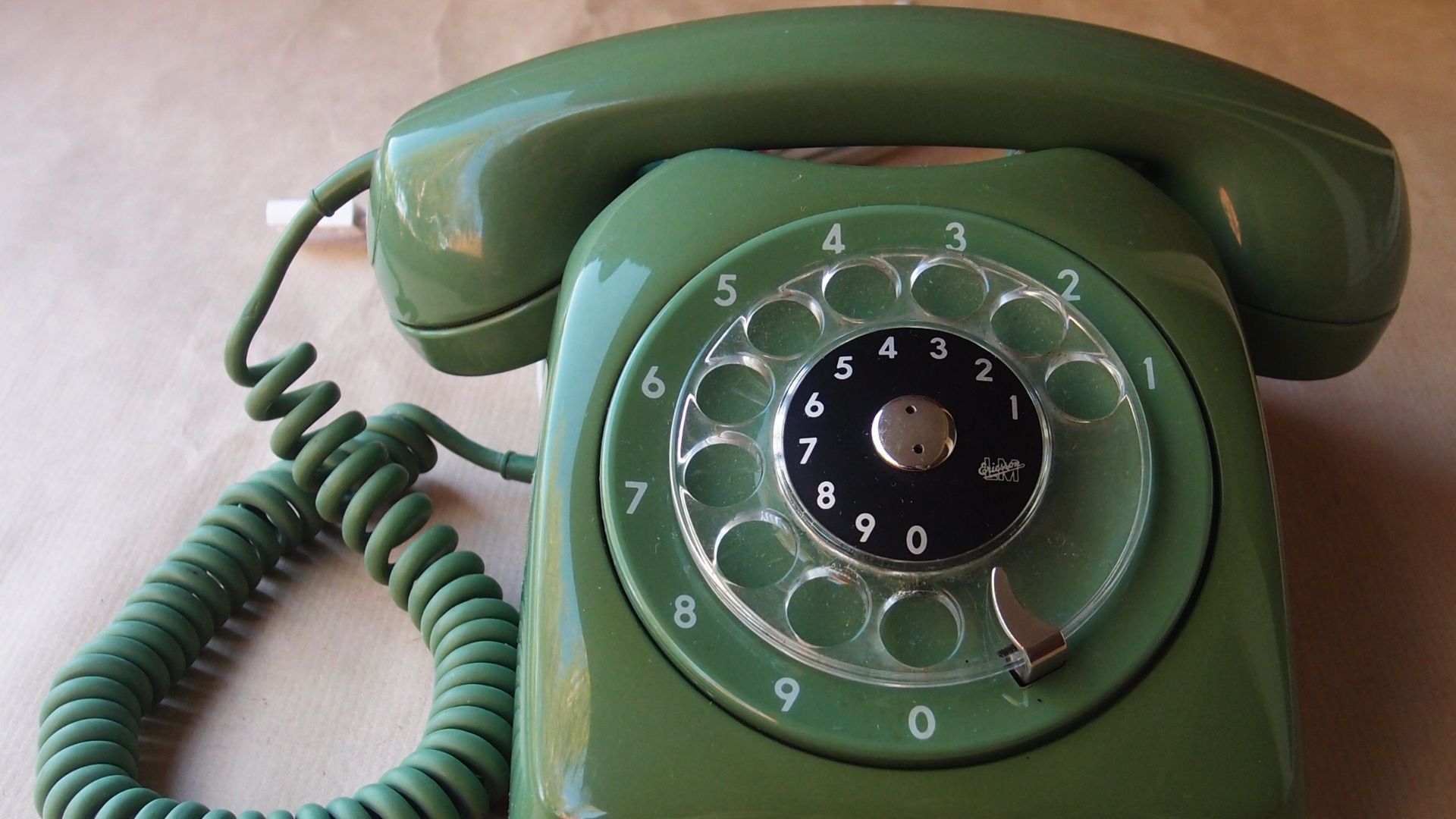 File:Ericsson Dialog in green.JPG