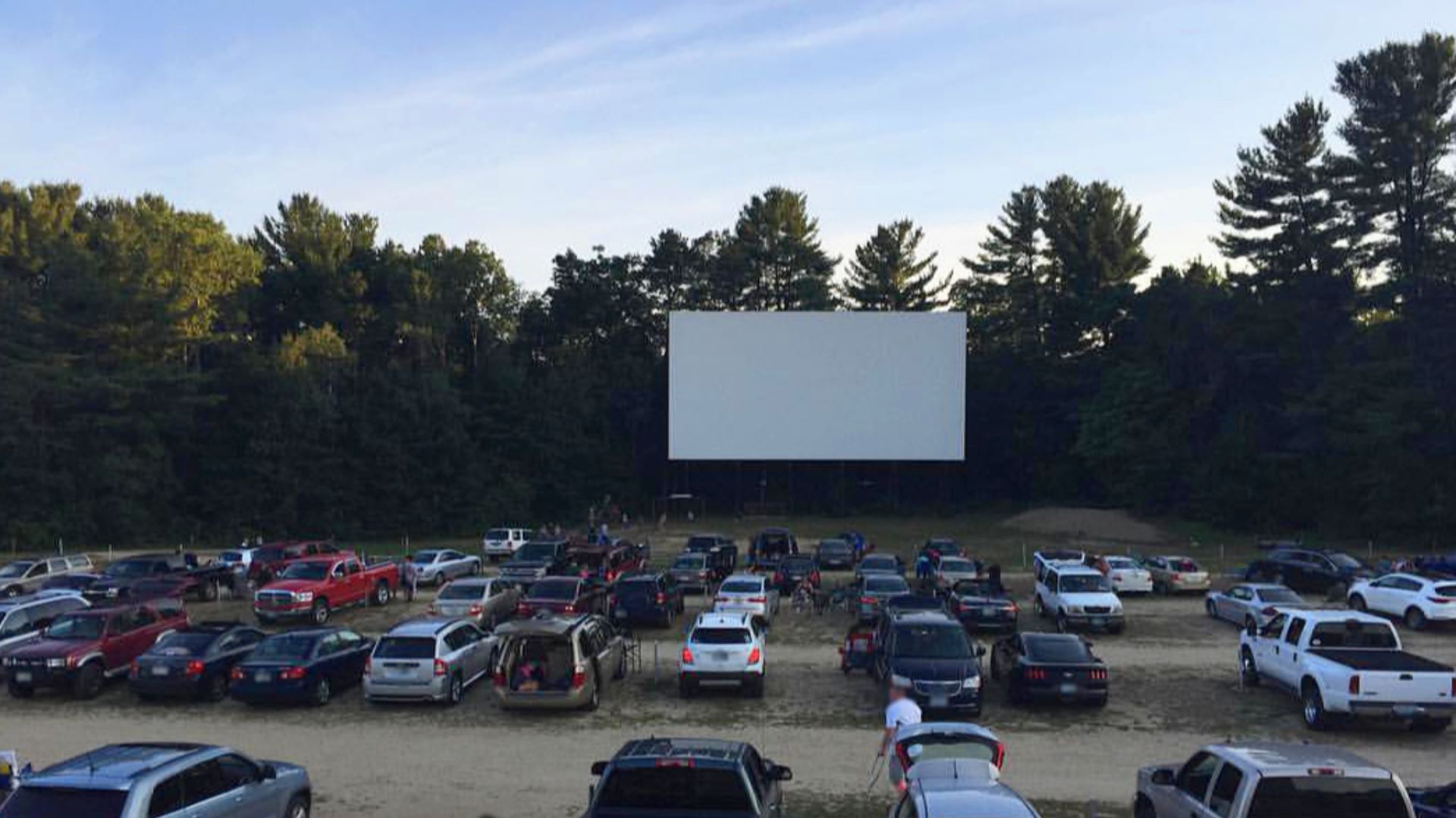 File:Milford Drive-In Theater.jpg