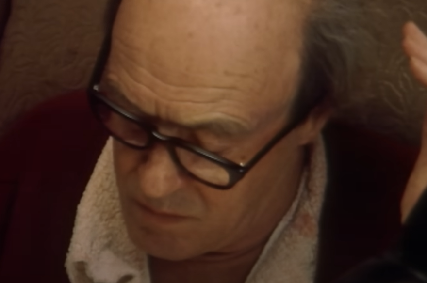 Screenshot of 1982: ROALD DAHL's writing shed