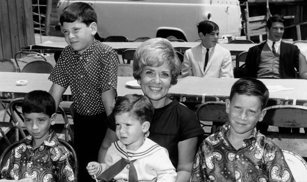 Gettyimages - 3226719, Jerry's Kids August 1966: Patti Palmer, wife of comedian Jerry Lewis with their children (left to right) Anthony, Chris, Joseph, and Scotty at a children's party, a 'Batman' luncheon for an orphanage, California.