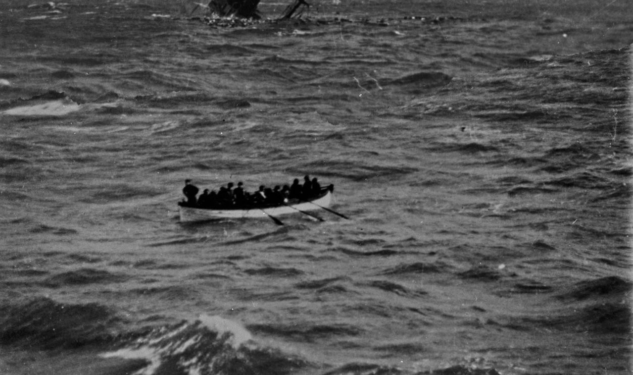Norwegian ship The SS Burgos sinking off the East Coast of England Norwegian Cargo Steamer The SS Burgos, 3,220 tons, pictured sinking off the East Coast of England.