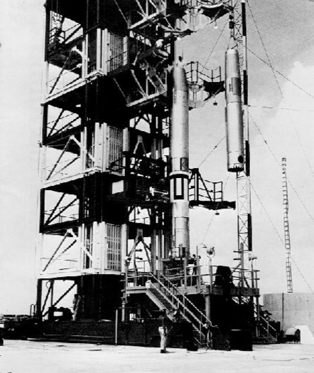 File:Vanguard rocket-03.jpg