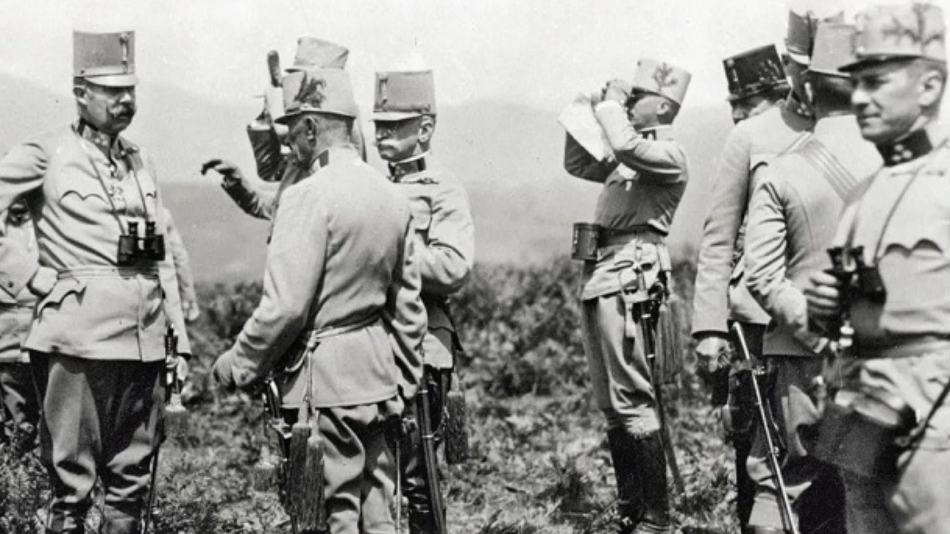 File:Austro-Hungarian officers circa 1914.jpg
