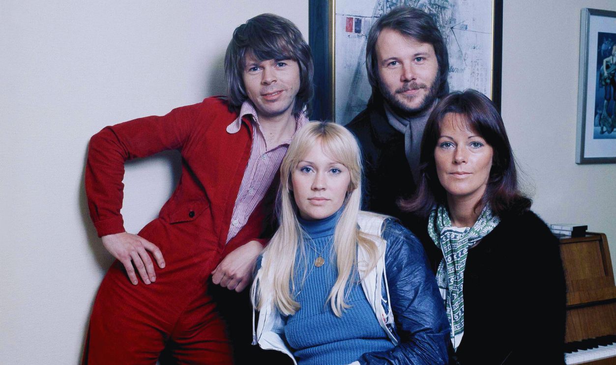 ABBA pose for a group portrait in Stockholm, April 1976. (L-R) Benny Andersson, Agnetha Faltskog, Bjorn Ulvaeus, Anni-Frid Lyngstad. 
