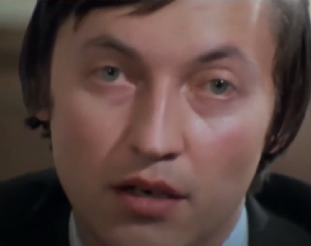 Screenshot from - Bobby Fischer Against the World (2011)