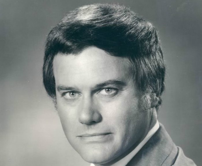 Grayscale Portrait Photo of American film and television actor Larry Hagman 1973