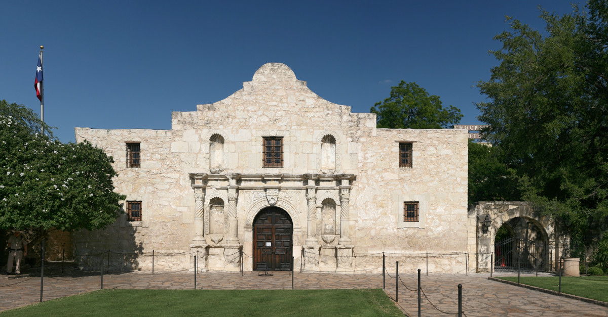 File:Alamo pano.jpg