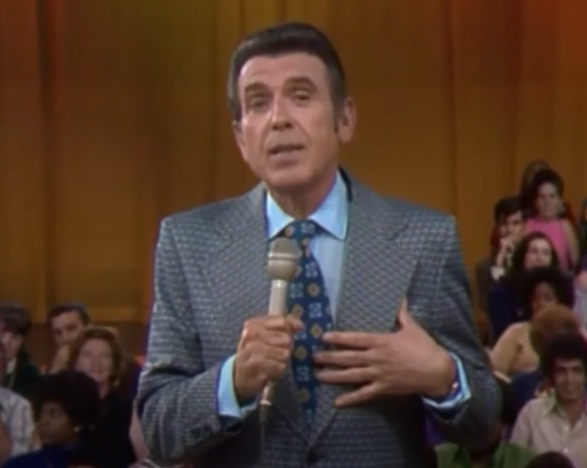 Screenshot of Dennis James from - October 16 1972 Dennis James Price is Right