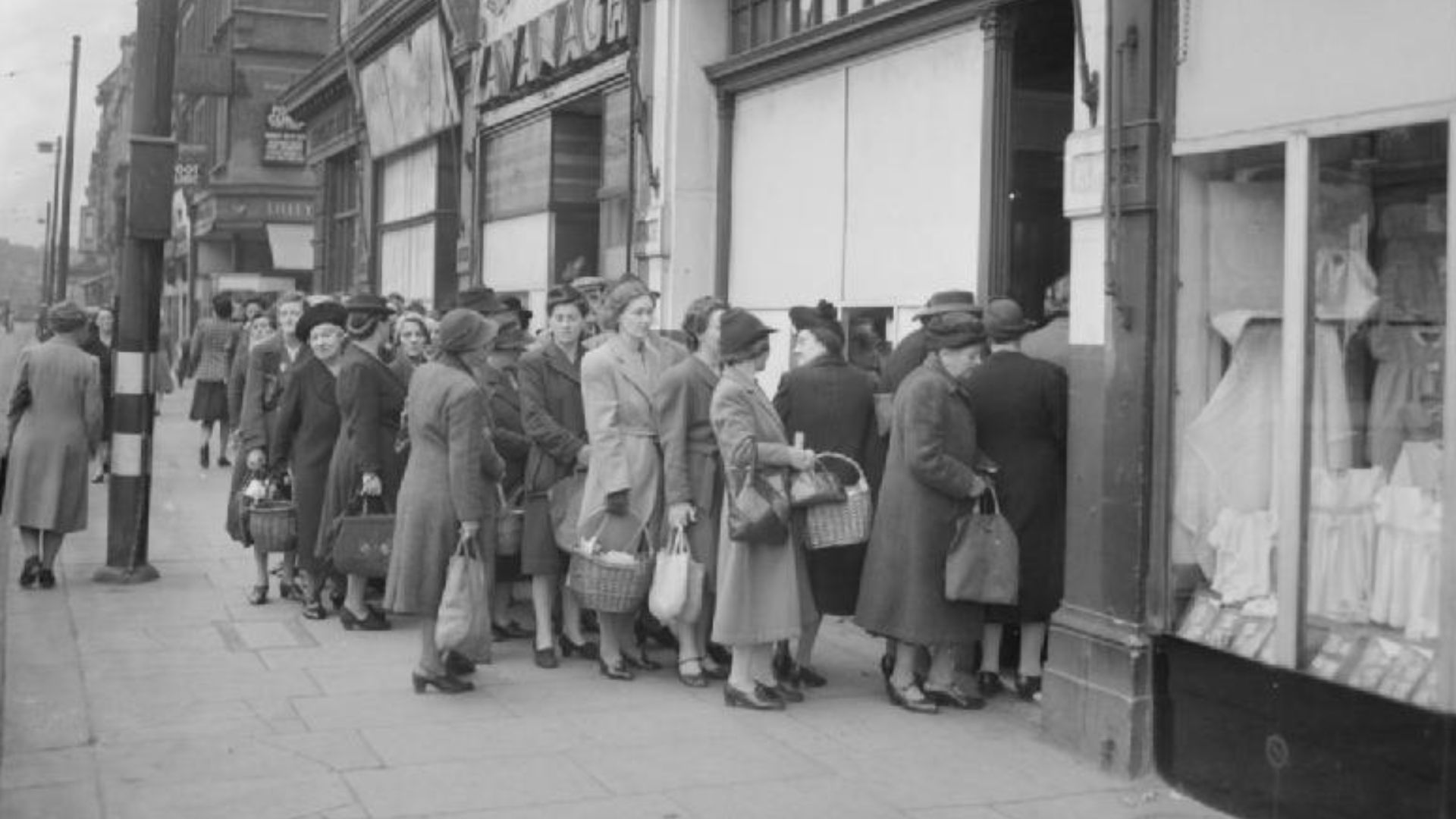 File:Britain Queues For Food- Rationing and Food Shortages in Wartime, London, England, UK, 1945 D25037.jpg