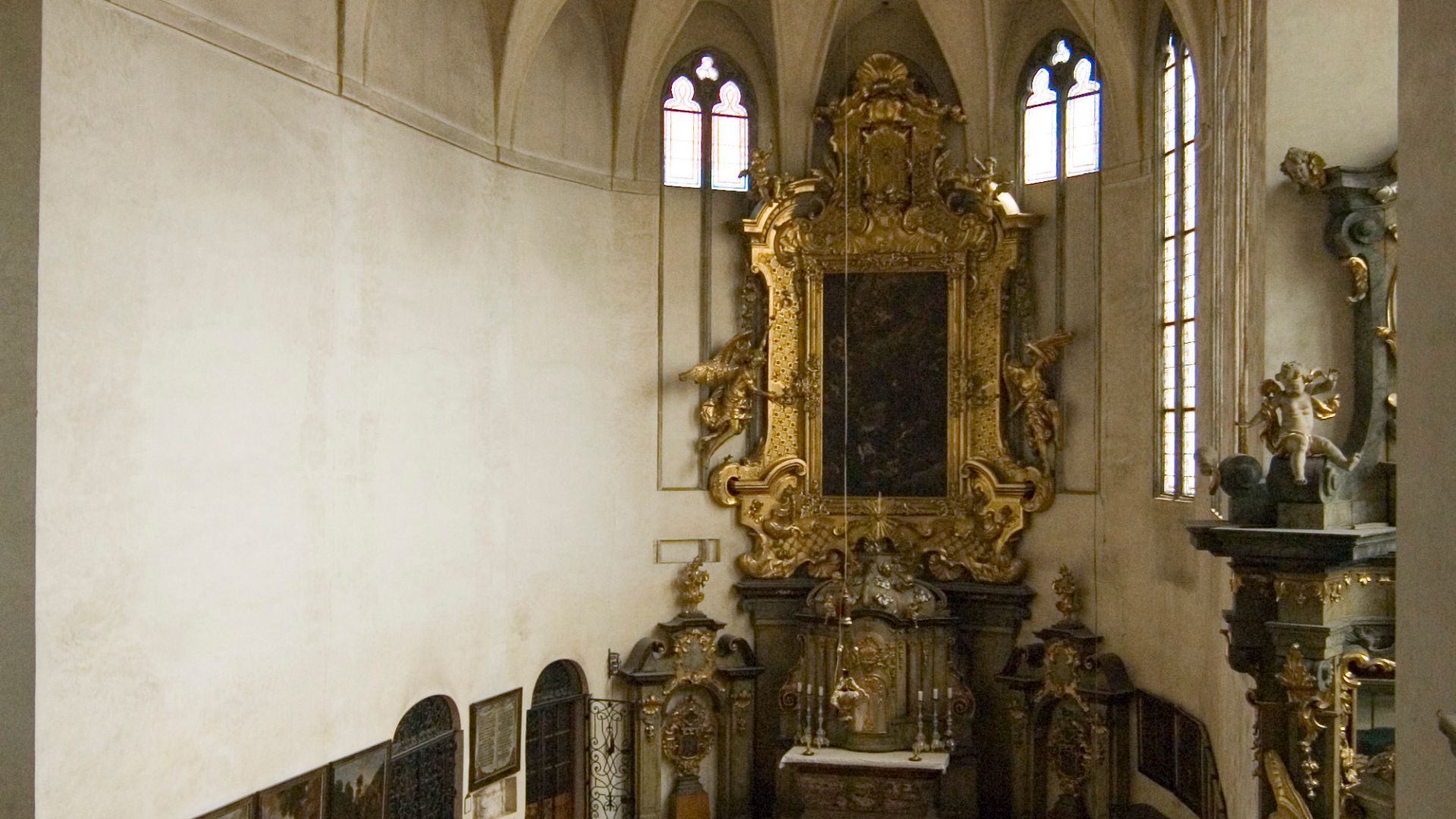 File:Pražský hrad, Kostel Všech svatých 01.jpg