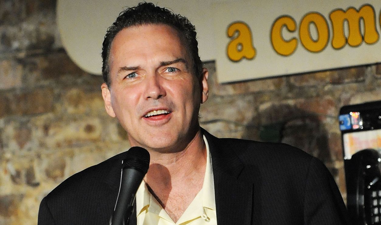 Gettyimages - 86222076, Norm McDonald Performs At The Stress Factory - April 25, 2009 NEW BRUNSWICK, NJ - APRIL 25: Norm McDonald performs at the Stress Factory on April 25, 2009 in New Brunswick, New Jersey.