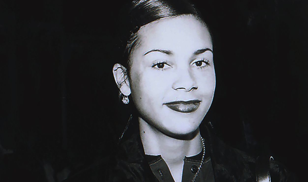 Gettyimages - 1170345868, ACLU Bill of Rights Dinner at the Beverly Wilshire Hotel BEVERLY HILLS- DECEMBER 16: Kidada Jones arrives at the ACLU Bill of Rights Dinner at the Beverly Wilshire Hotel on December 16, 1996 in Beverly Hills, California.