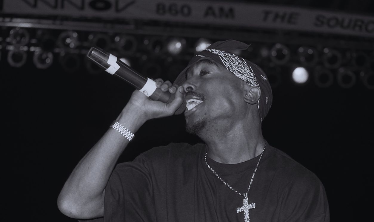 Tupac Shakur Live In Concert MILWAUKEE - SEPTEMBER 1994: Rapper Tupac Shakur performs at the Mecca Arena in Milwaukee, Wisconsin in September 1994.