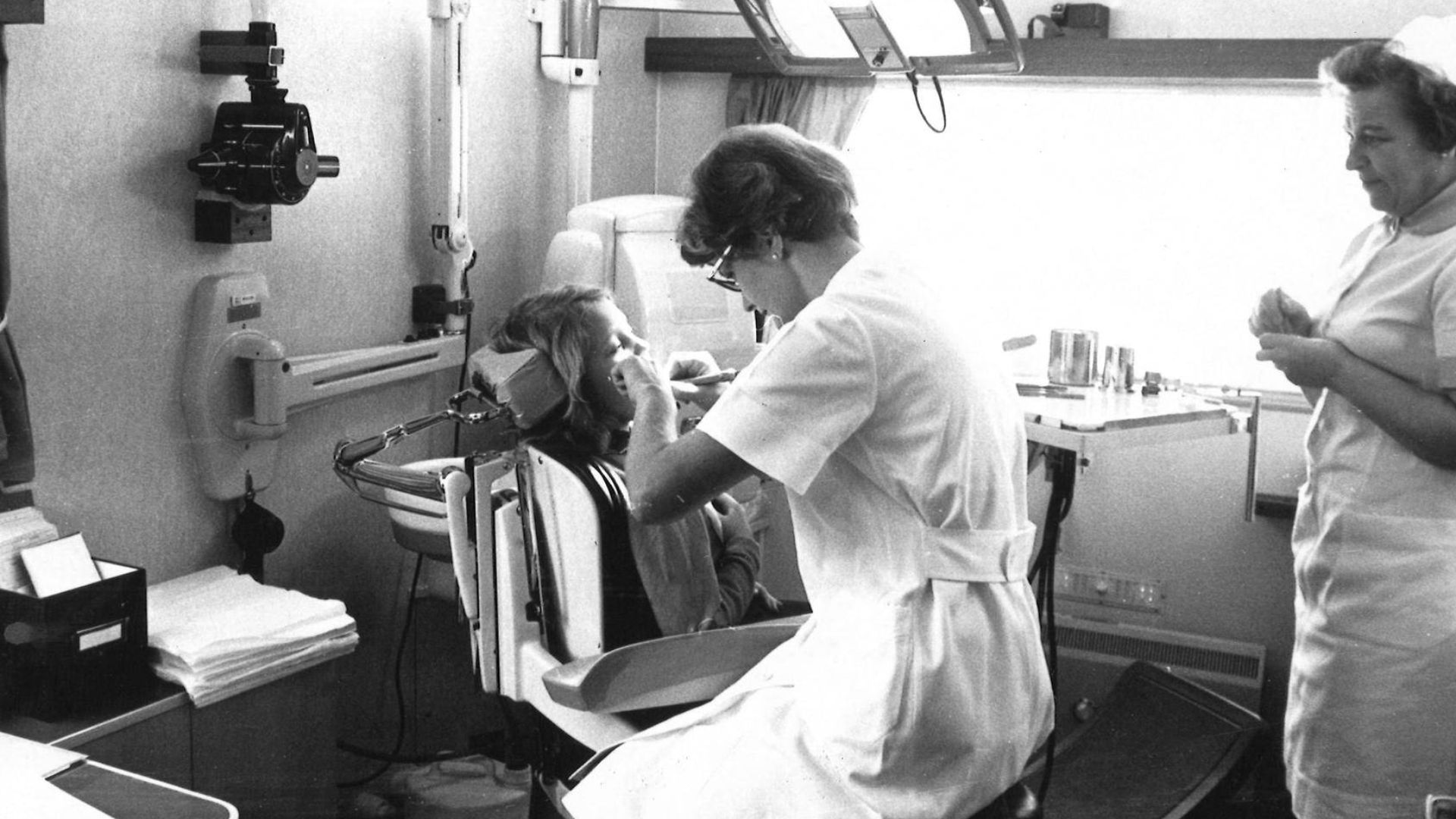 File:Ambulatory-dentist-1969-Finland.jpg