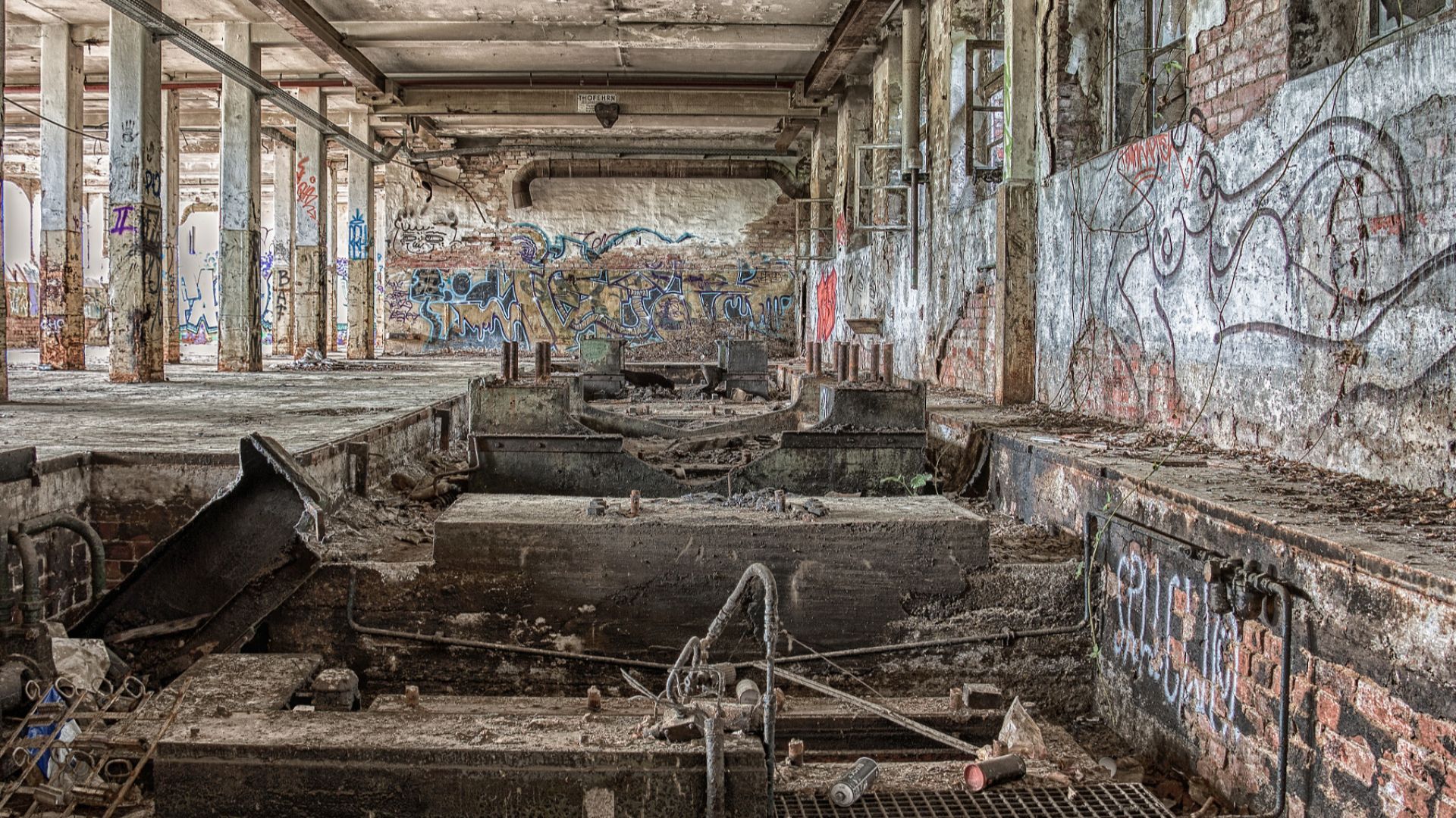 File:Old Factory Building (110317073).jpeg