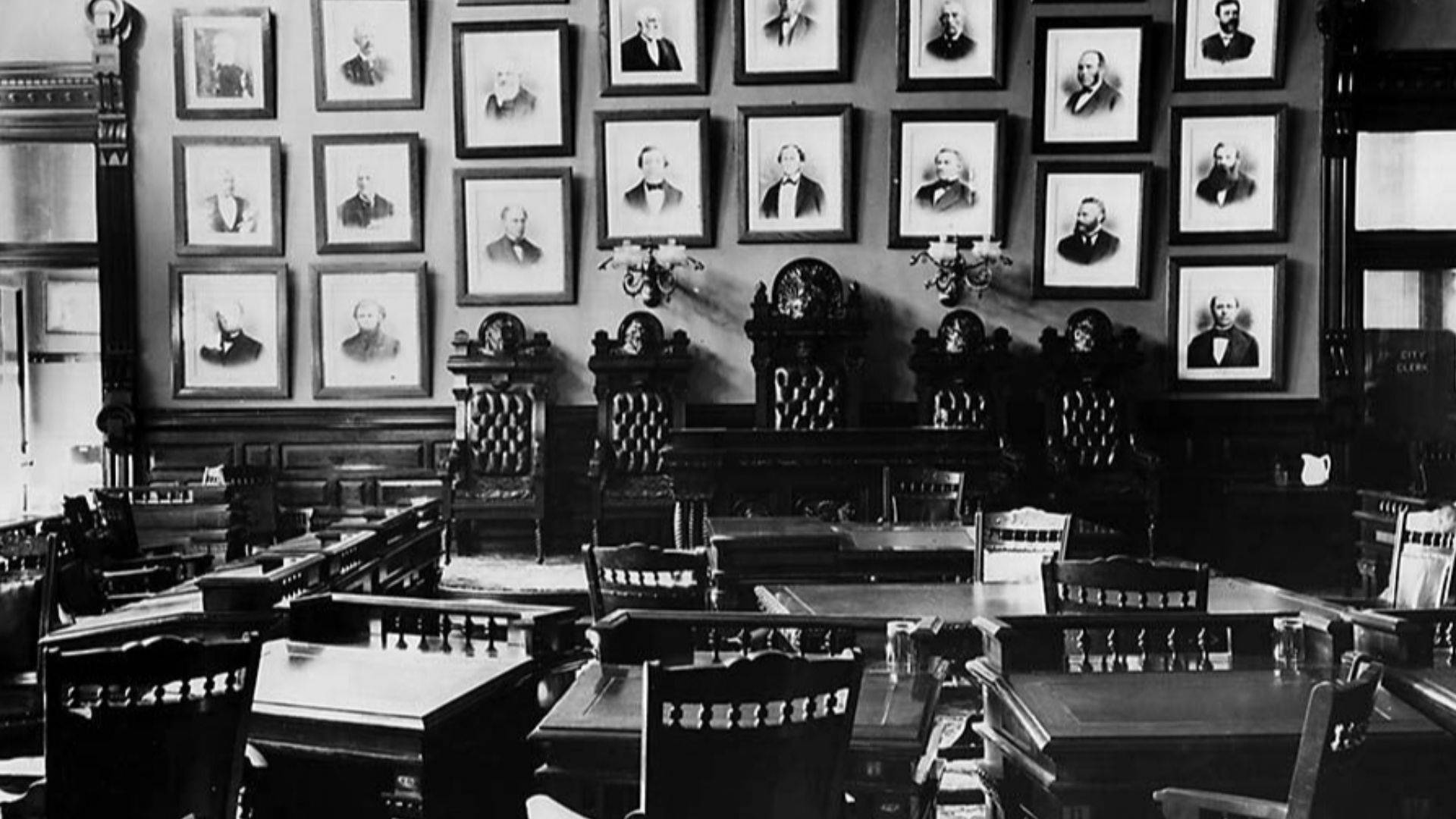 File:Court room in old city hall, Toronto.jpg