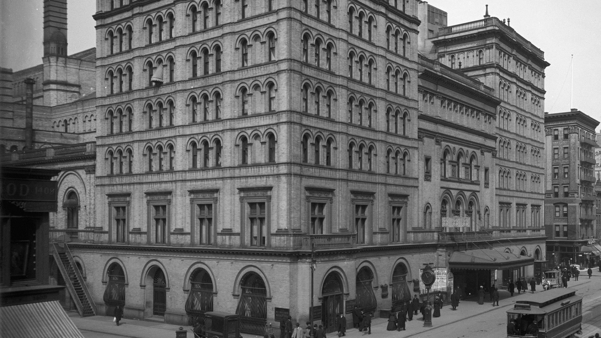 File:Metropolitan opera 1905 crop.jpg