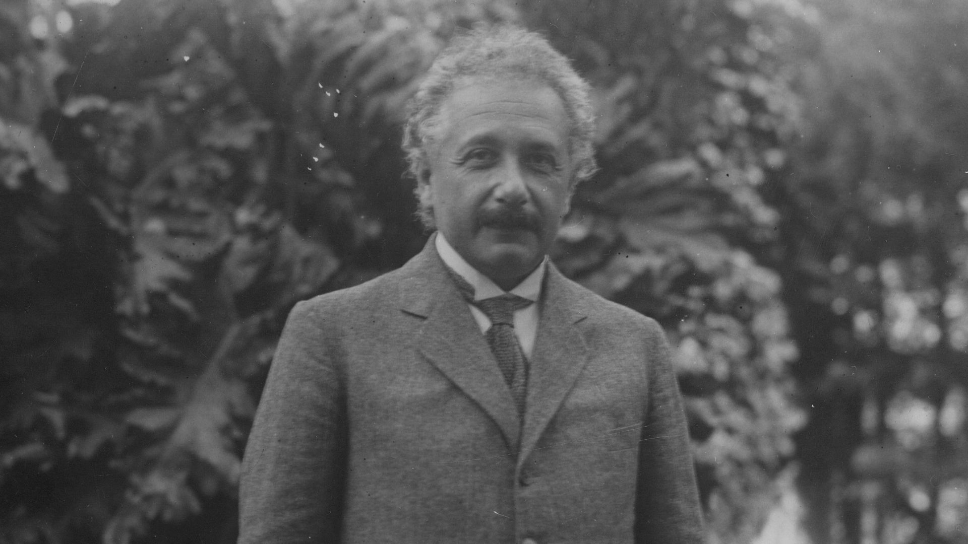 File:Albert Einstein in Argentina - AR-AGN-AGN01-AGAS-Ddf-rg-1626-90856.jpg
