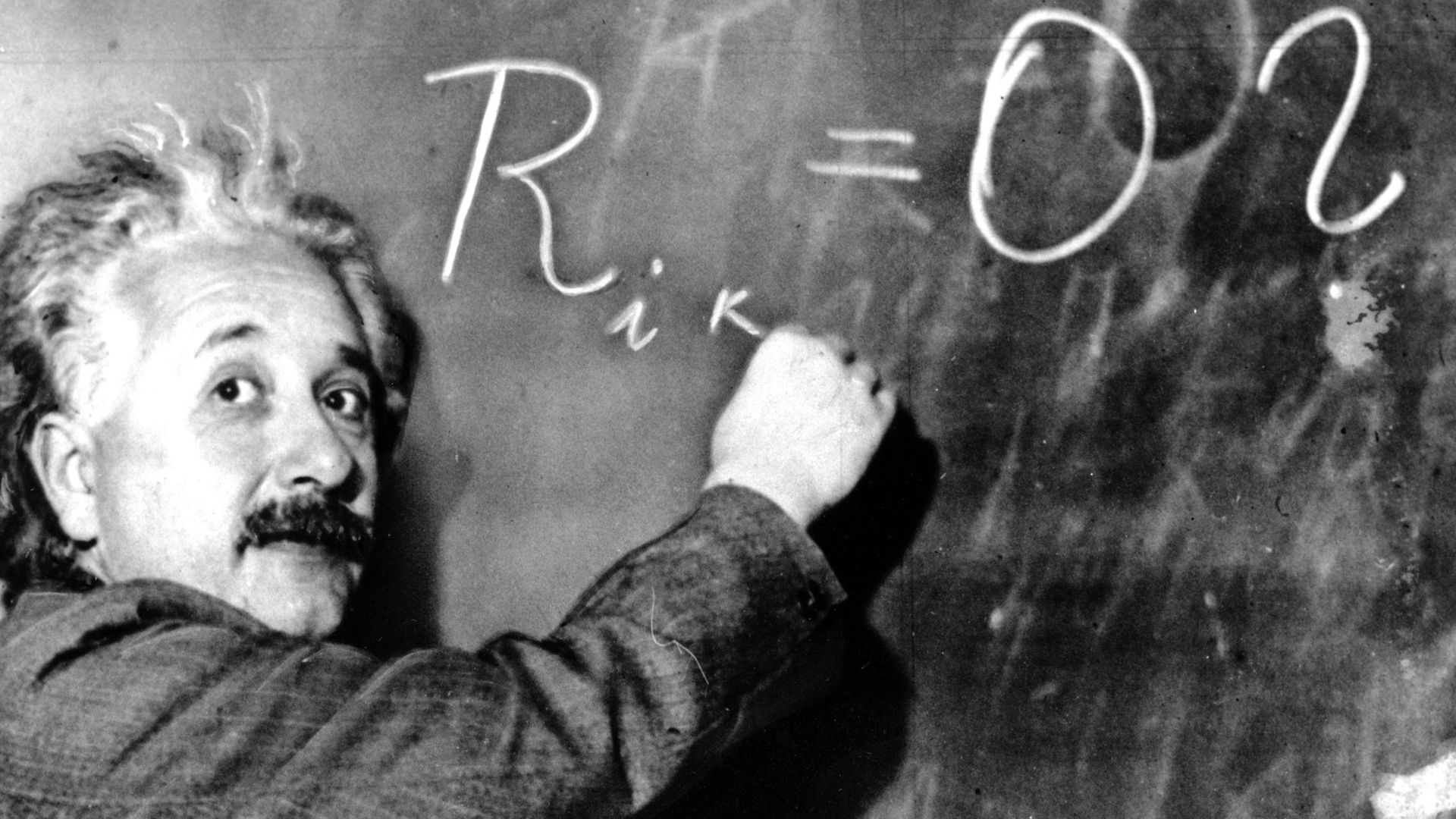 File:Albert Einstein writing on a blackboard in Pasadena (1931).jpg