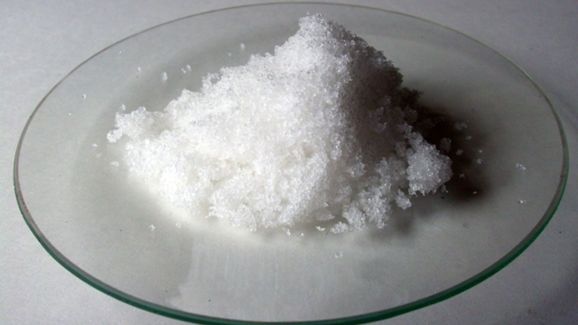 File:Dusičnan sodný.JPG