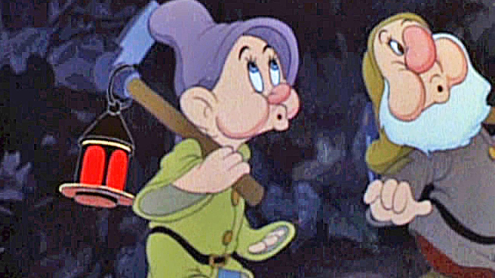 File:Snow white 1937 trailer screenshot (5)-R.jpg