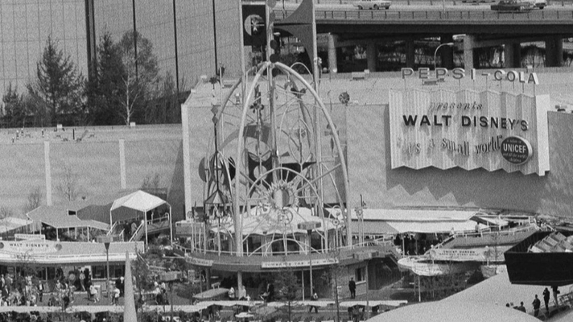 File:PEPSI-COLA presents WALT DISNEY'S