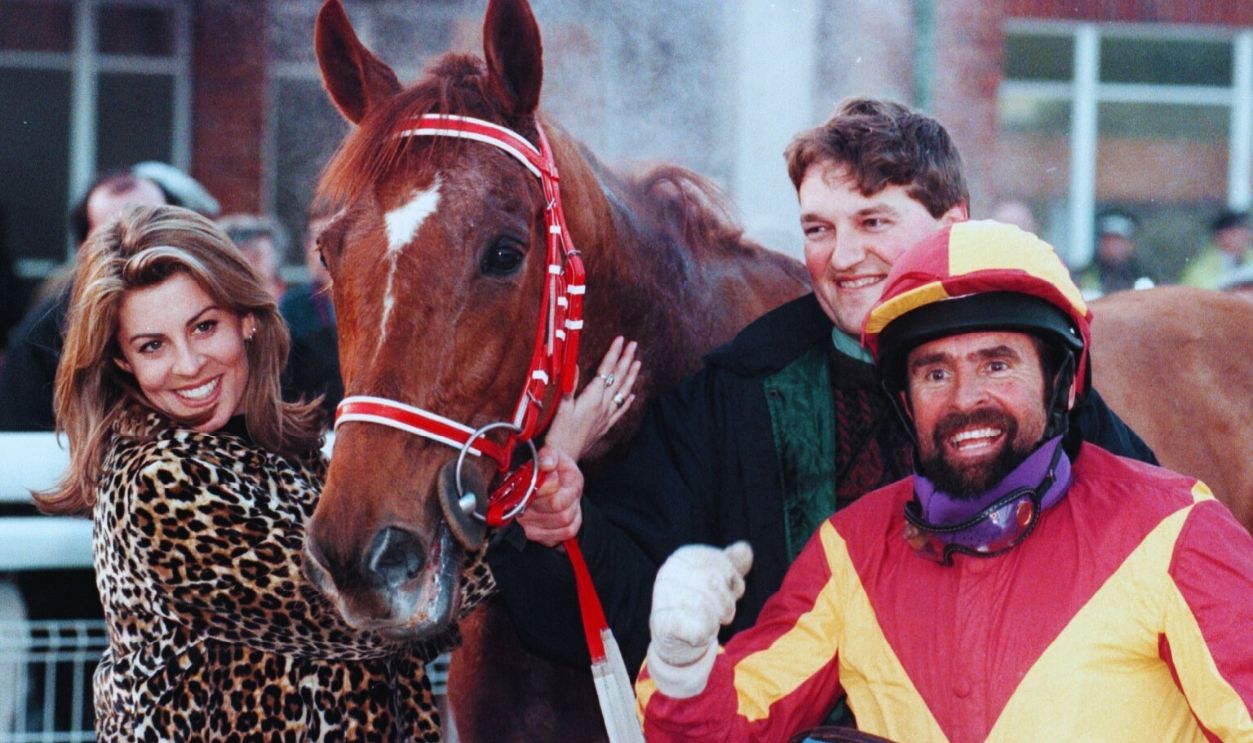   Gettyimages - 829839726, Monkee Davy Jones winning the Ontario Amateur Riders' handicap Former Monkee Davy Jones celebrates winning the Ontario Amateur Riders' Handicap at Lingfield, on Digpast, his daughter Sarah's (left) horse today (Thursday), at the unsaddling enclosure.
