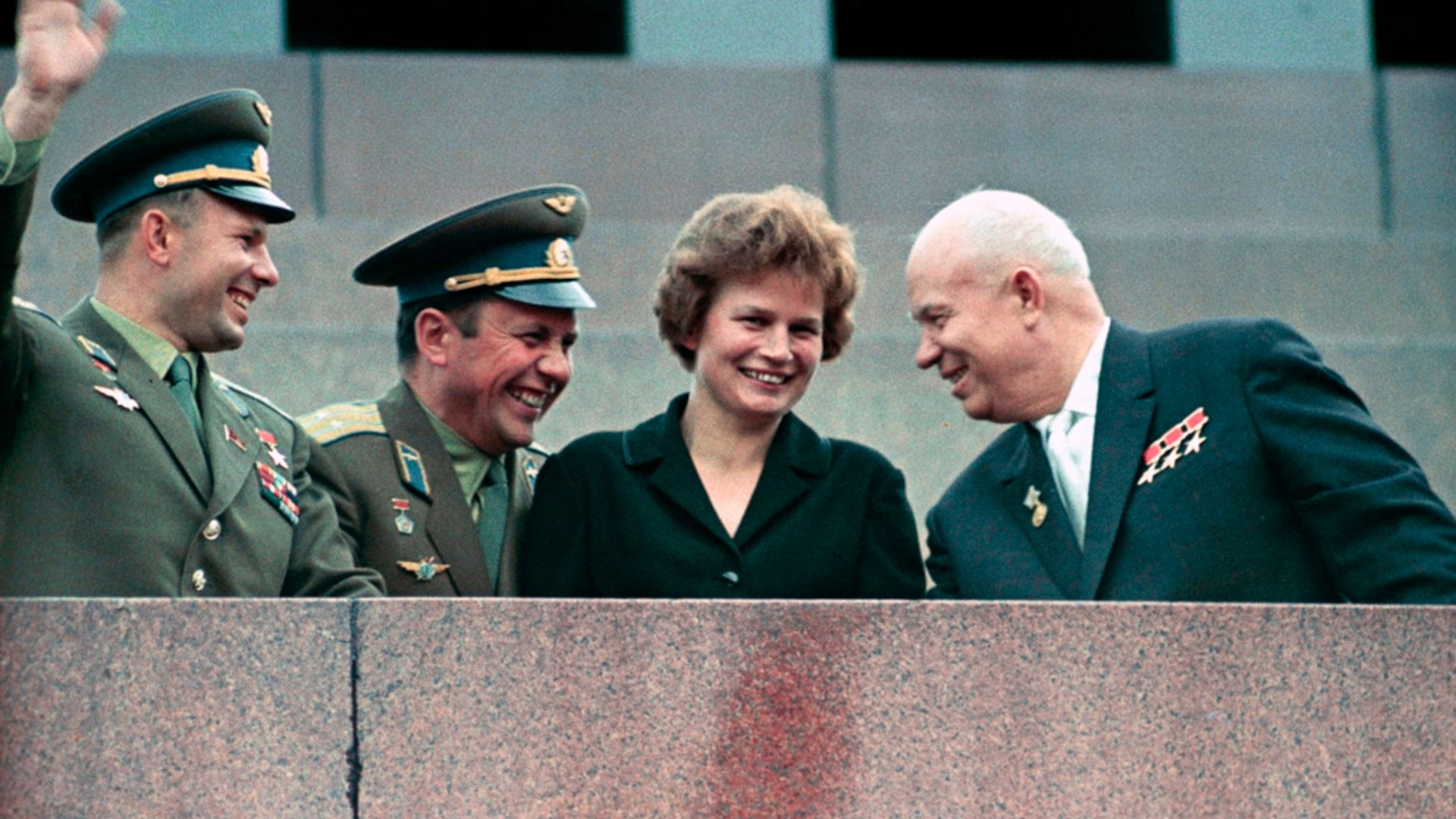 File:RIAN archive 159271 Nikita Khrushchev, Valentina Tereshkova, Pavel Popovich and Yury Gagarin at Lenin Mausoleum.jpg